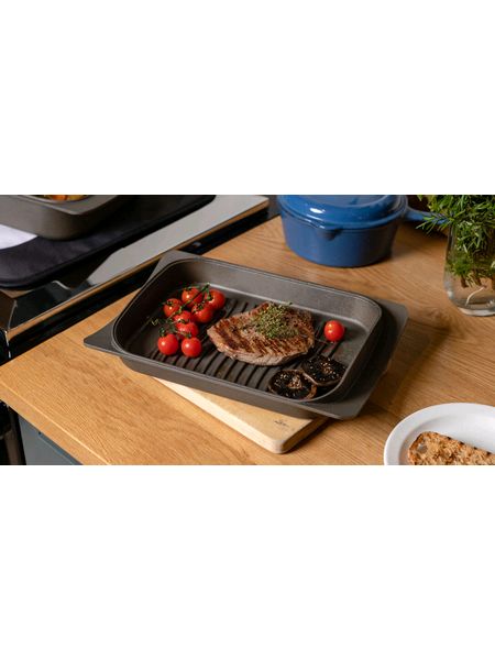 ESSE-griddle-pan-steak-and-tomatoes-cooked