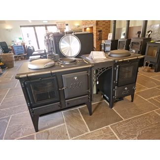 Esse Ironheart woodburning range cooker with optional side shelf