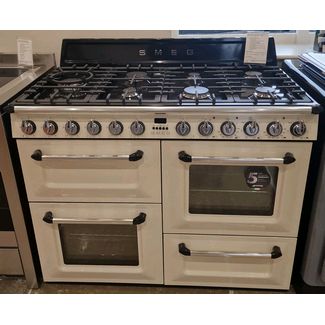 Smeg 110cm victoria in cream dual fuel