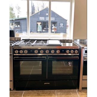 Smeg Portofino 120cm black dual fuel