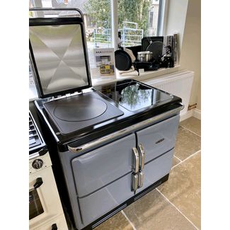 Rayburn Ranger Electric with a Cast Iron Hotplate and two-zone Induction Hob